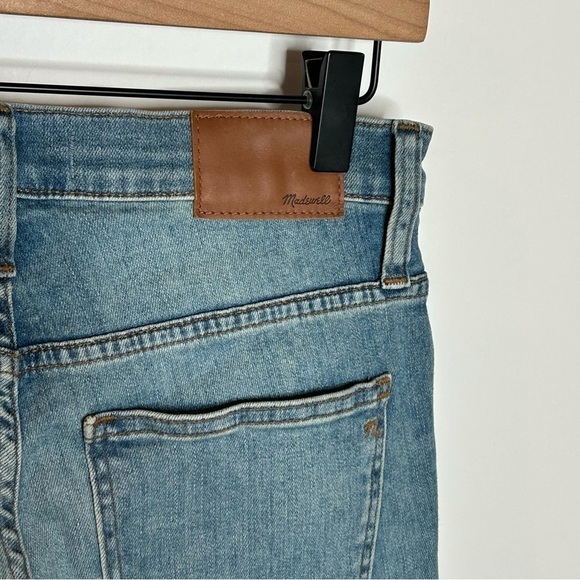 Madewell Cali Demi-Boot Jeans in Bess Wash: Button-Front Edition Size 26 - Picture 10 of 13